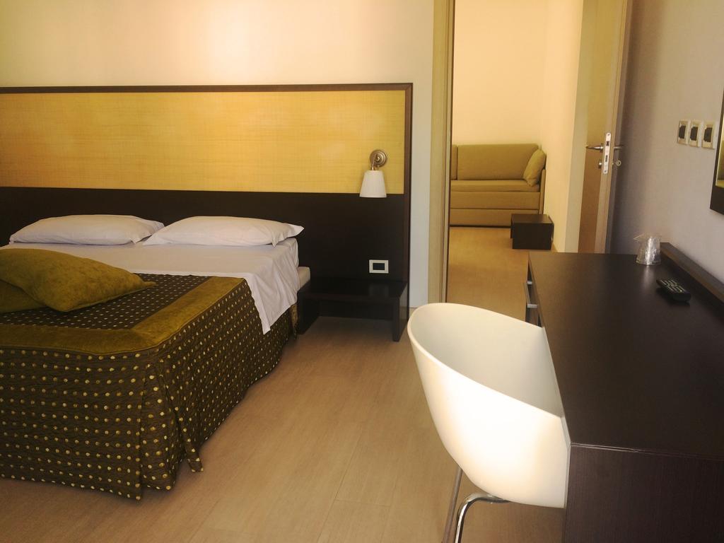 Il Grillo Hotel Pulsano Zewnętrze zdjęcie